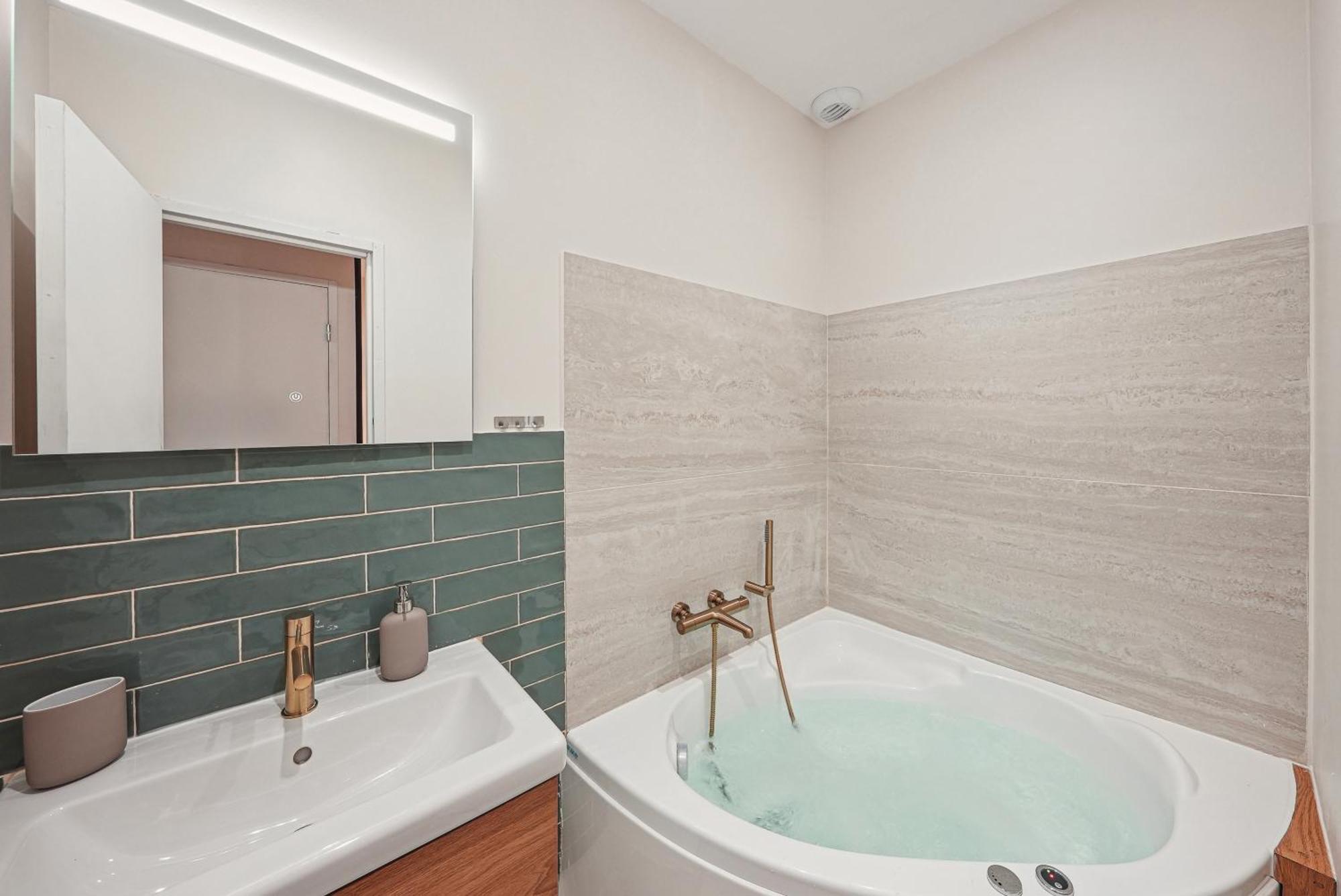 Lavie Maison Central & Hot Tub Bordeaux Exterior foto